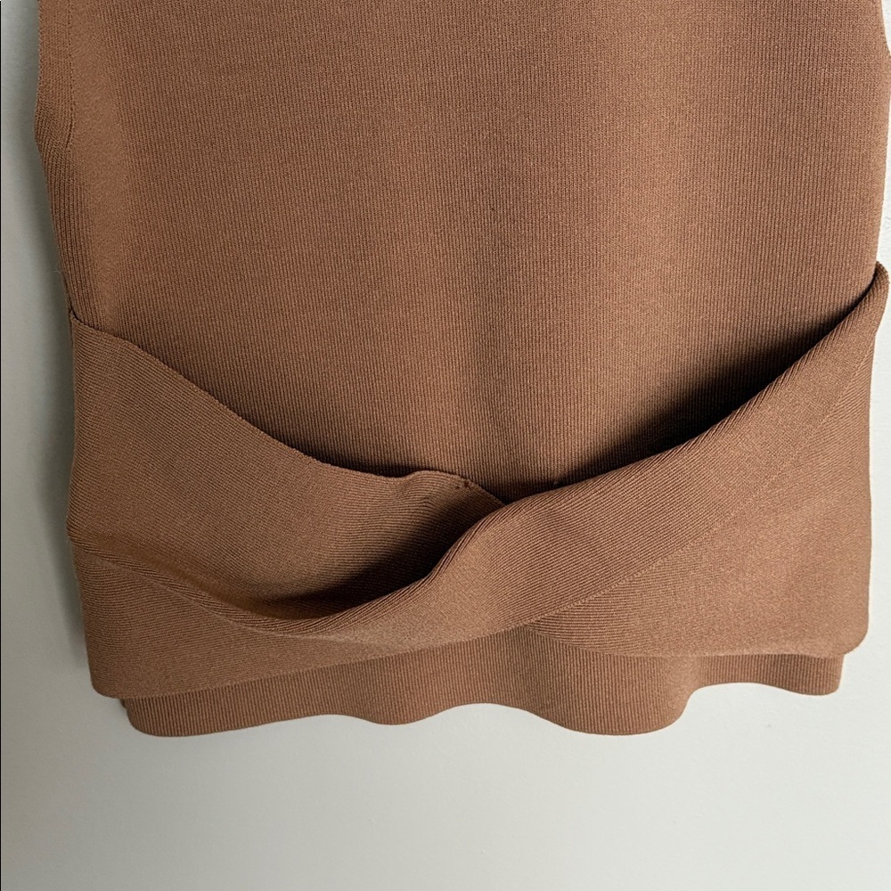 Express Brown Ribbed Knit Sleeveless Tank Top XS Twist Hem - Picture 3 of 6